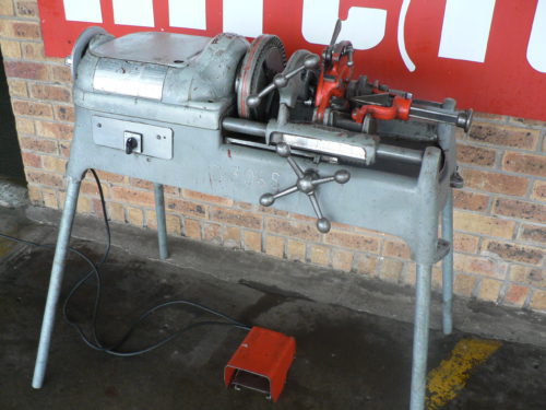 Pipe Threading Machine